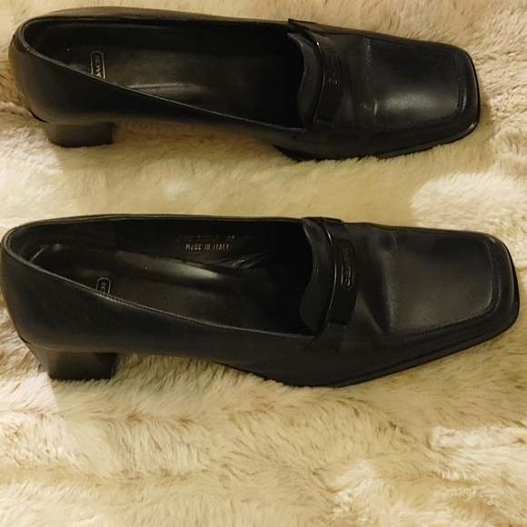 Coach Brand Women's Shoes - Picture 2 of 4